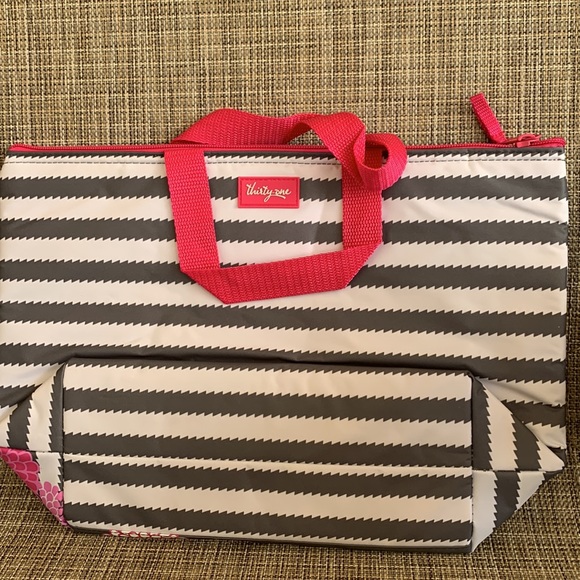 New! New! Thirty One Thermal Tote. - Picture 2 of 3